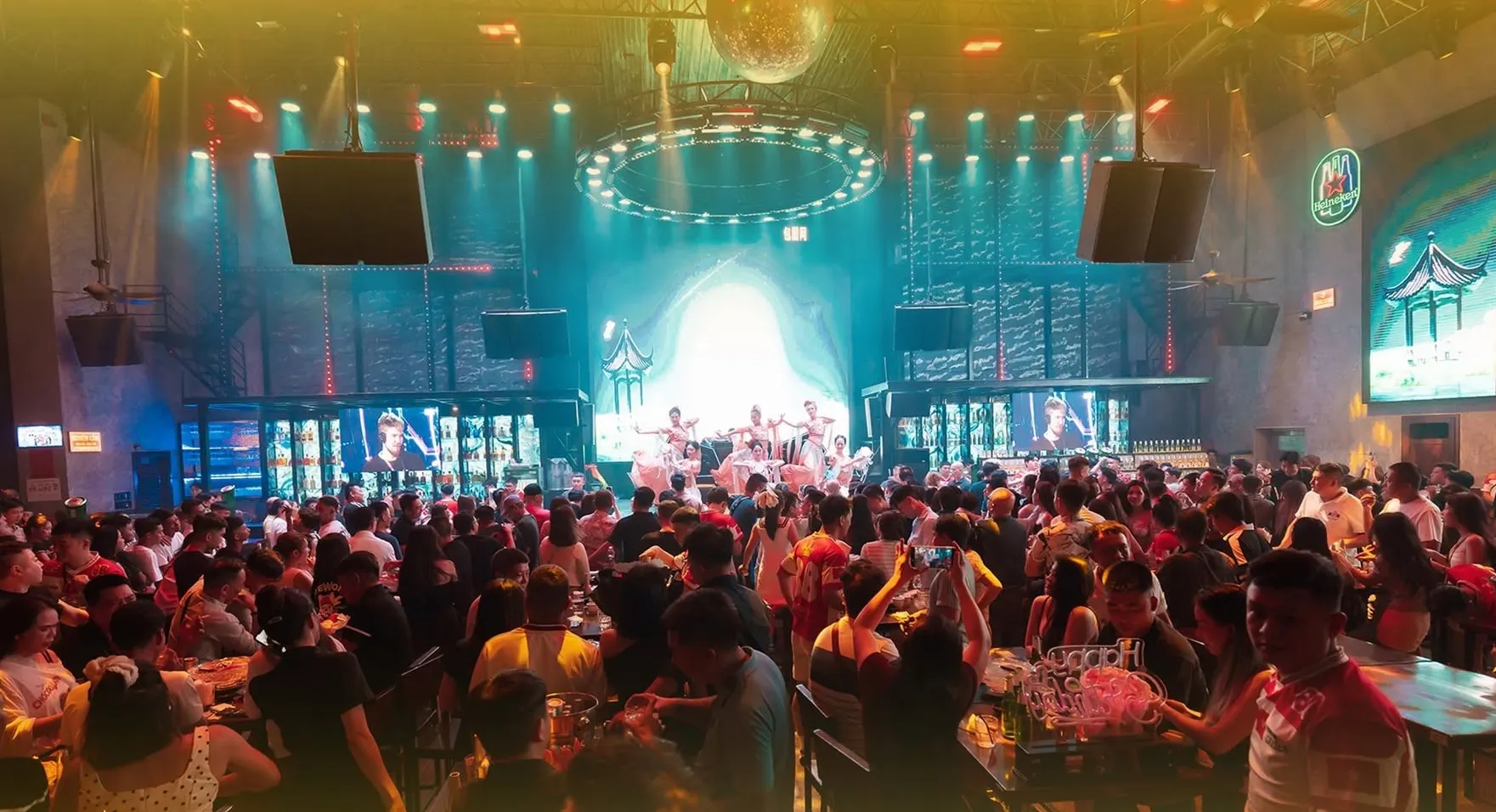 Một đêm tại 88 Beer Garden